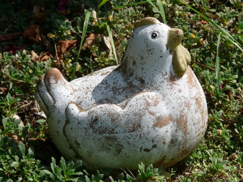 Лебеди из бутылок пластиковых для сада