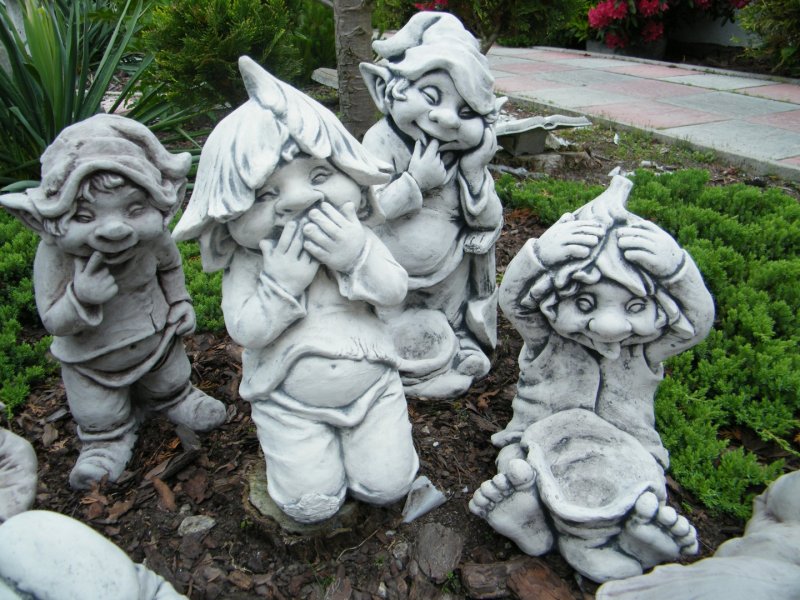 Садовые скульптуры из бетона