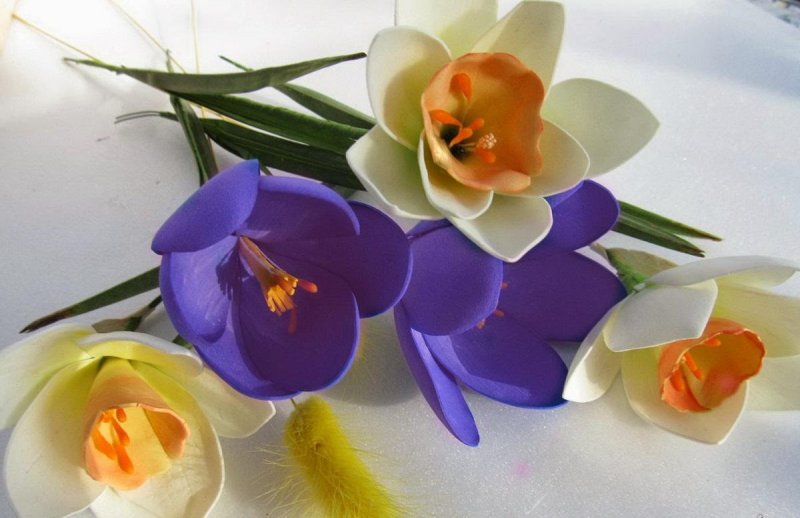 Цветы из фоамирана крокусы