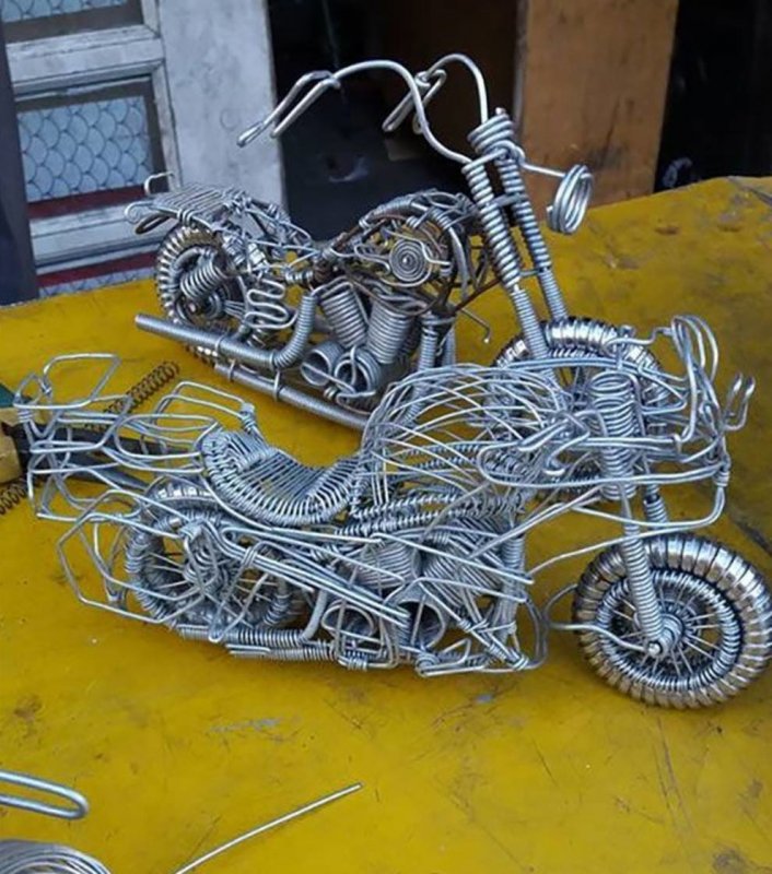 Модель мотоцикла из проволоки