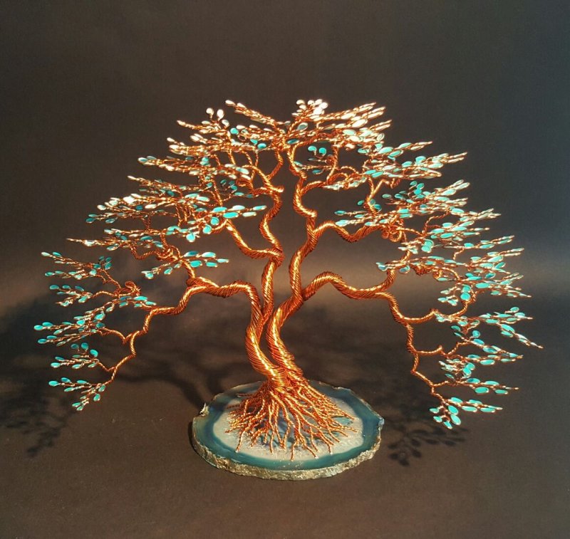 Декоративное дерево из проволоки
