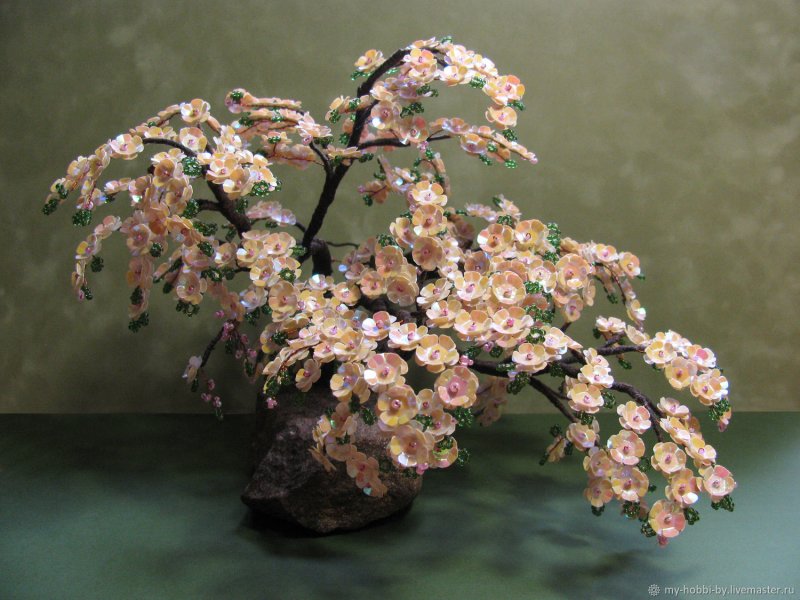 Сакура бисером дерево