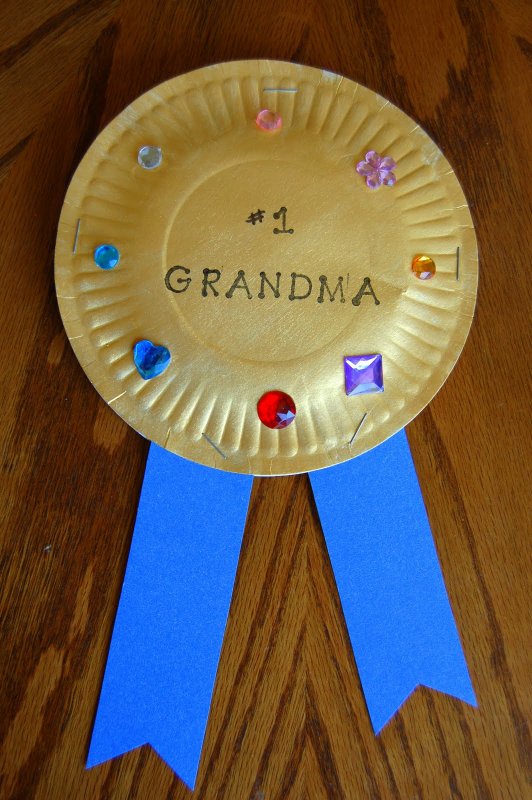 Подарок бабушке на день рождения