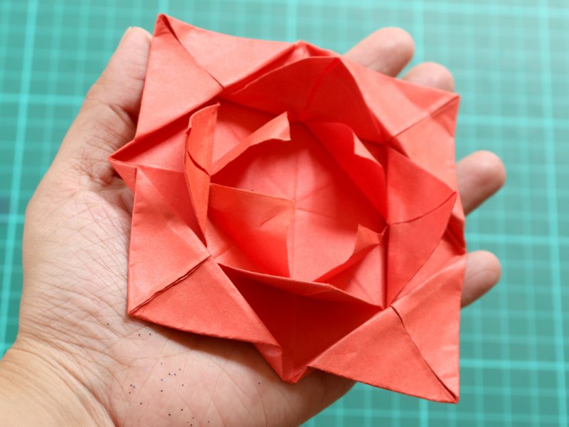 Оригами бутон розы