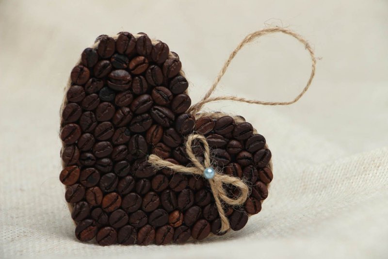 Топиарий сердце из кофейных зерен
