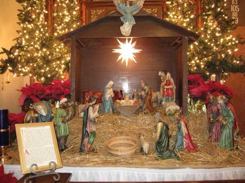 Алтарь с Рождеством Христа