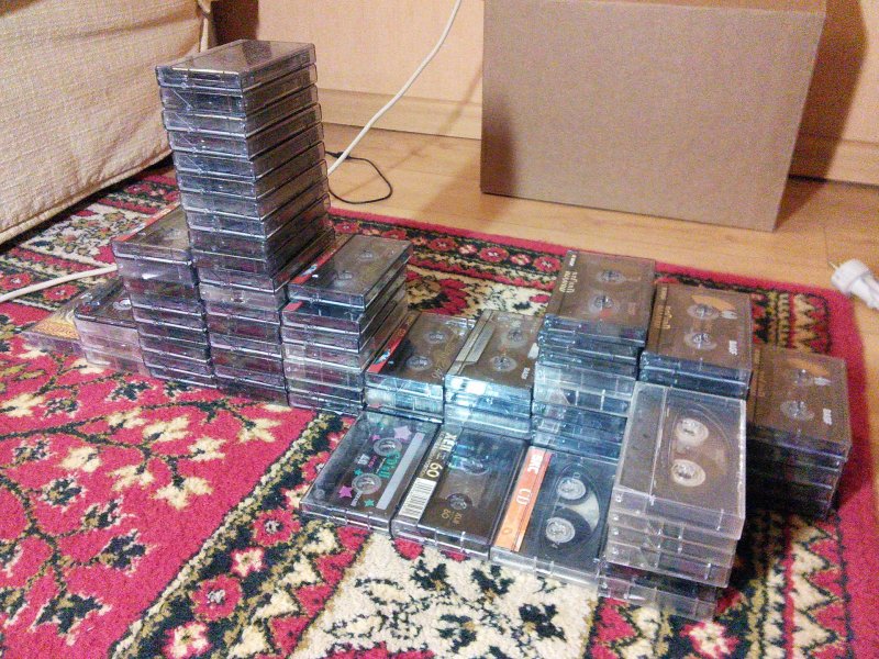Поделки из старых кассет от магнитофона