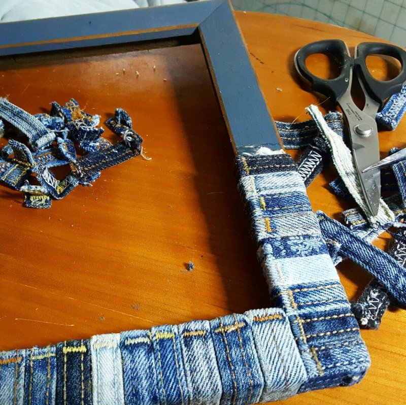Декоративные подушки из джинсовой ткани