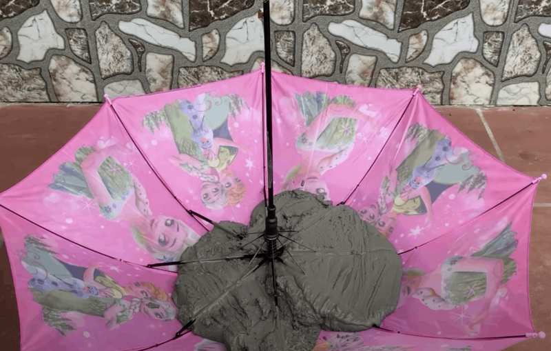 Поделки из сломанных зонтов