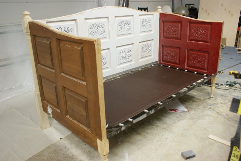 Мебель из старых кроватей