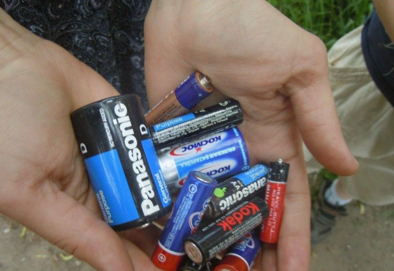 Поделки из использованных батареек