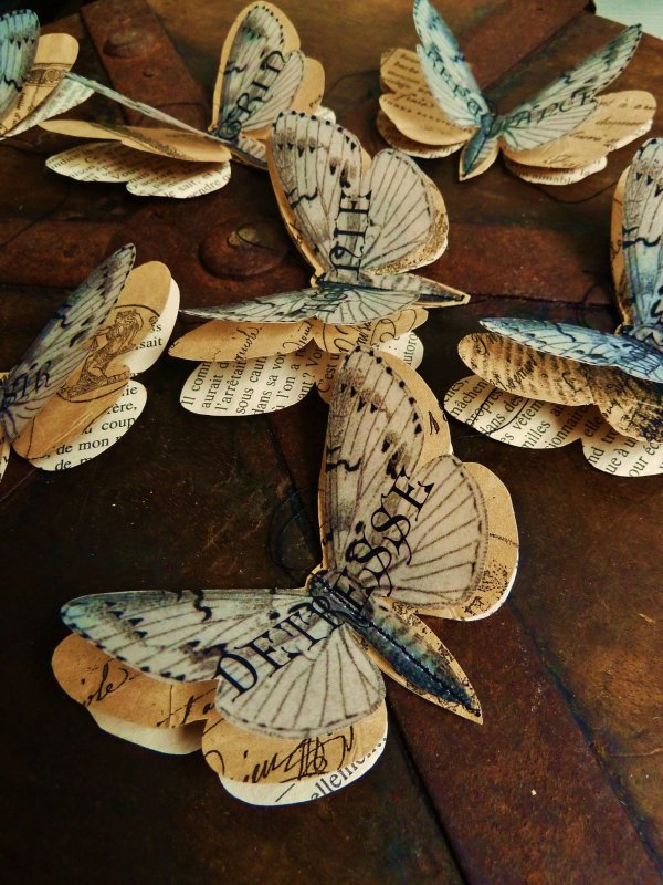 Винтажные бабочки из бумаги