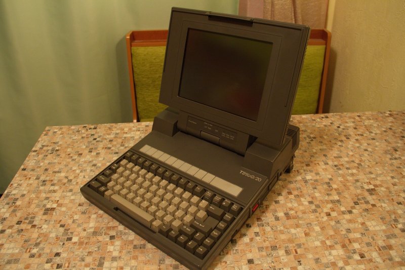 Toshiba Computer 1990