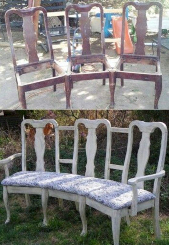 Диванчик из старых стульев