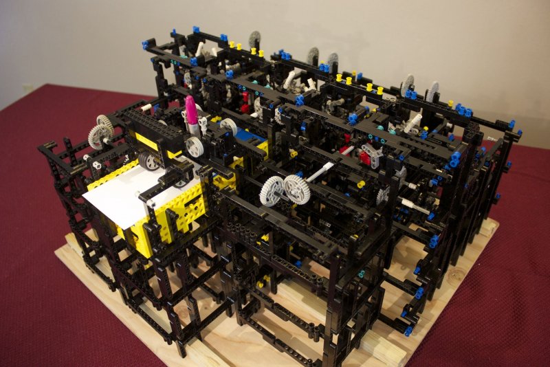 Лего печатная машина