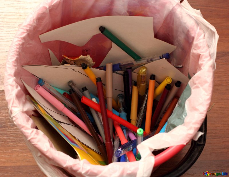 Коробка из цветных карандашей своими руками