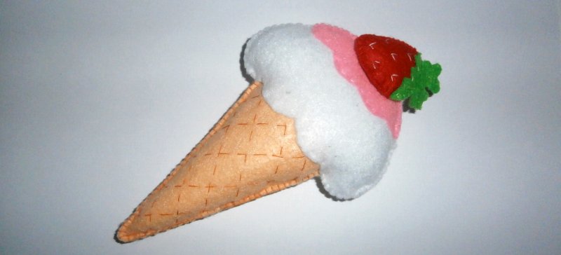Мороженое из фетра на палочке