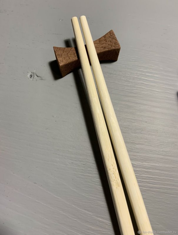 Корзина из палочек для суши