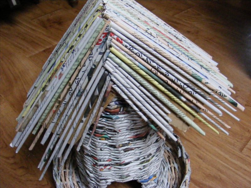 Плетеные шкатулки из газетных трубочек