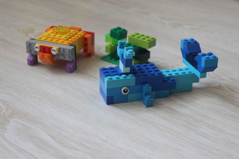 Конструирование робота из лего