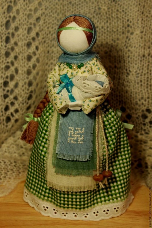 Славянская тряпичная кукла