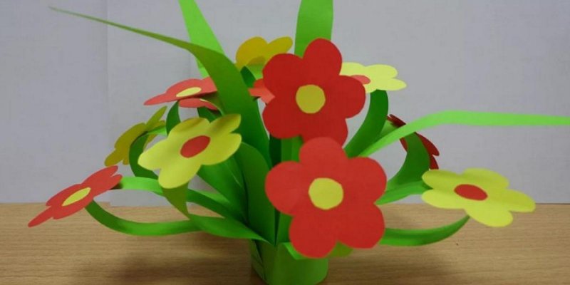 Поделка ваза с цветами