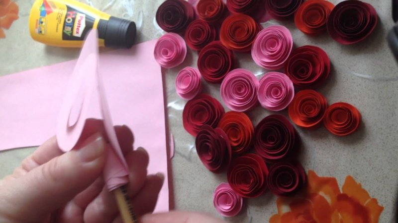 Букет роз из цветной бумаги