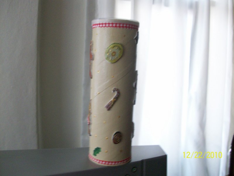 Поделка из упаковки принглс светильник