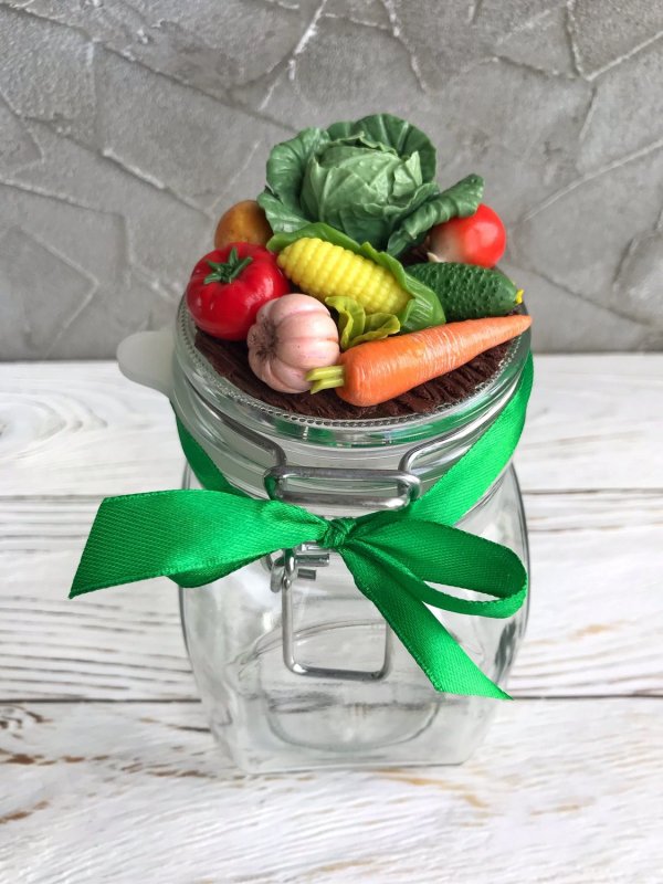 Баночка с декором овощи