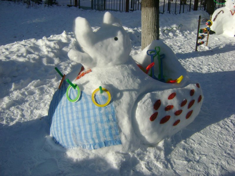 Снежные фигурки для детского сада