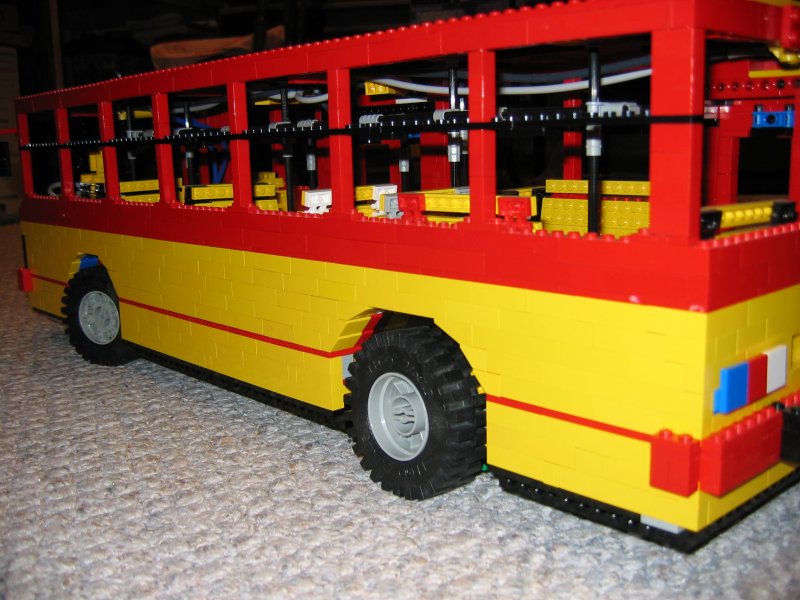 Лего автобус НЕФАЗ