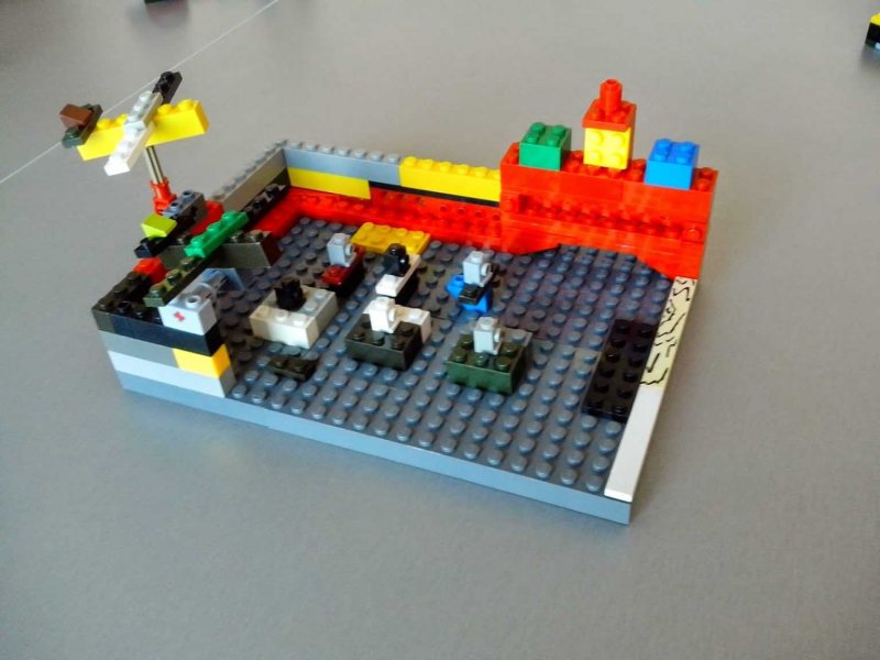 Постройки из LEGO