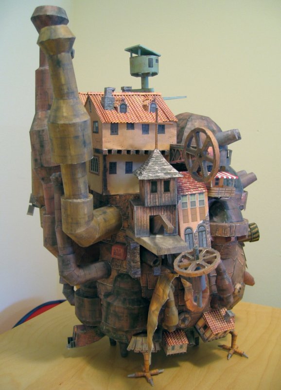Ходячий замок Papercraft