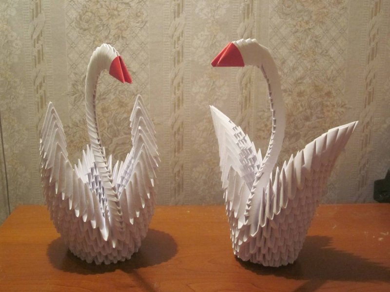 Свадебные лебеди модульное оригами