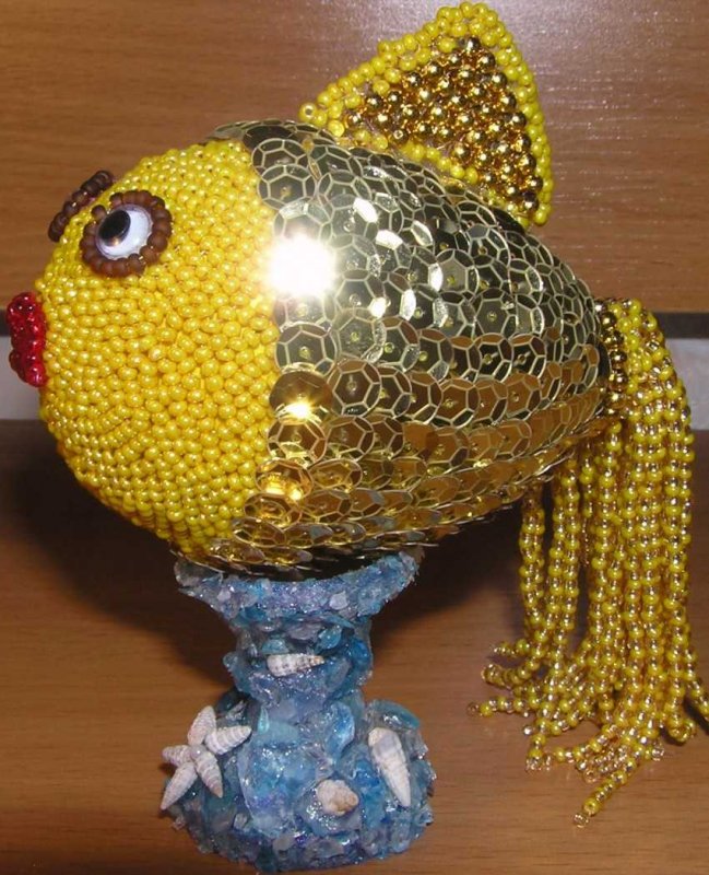 Поделка Золотая рыбка в аквариуме