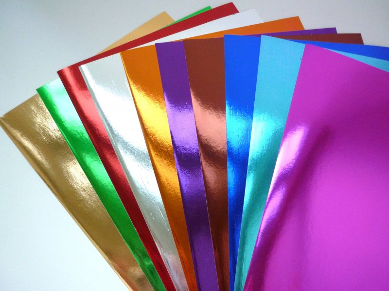 Фольгированная цветная бумага