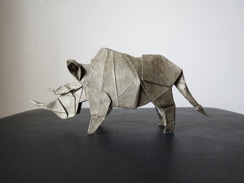 Носорог из оригами