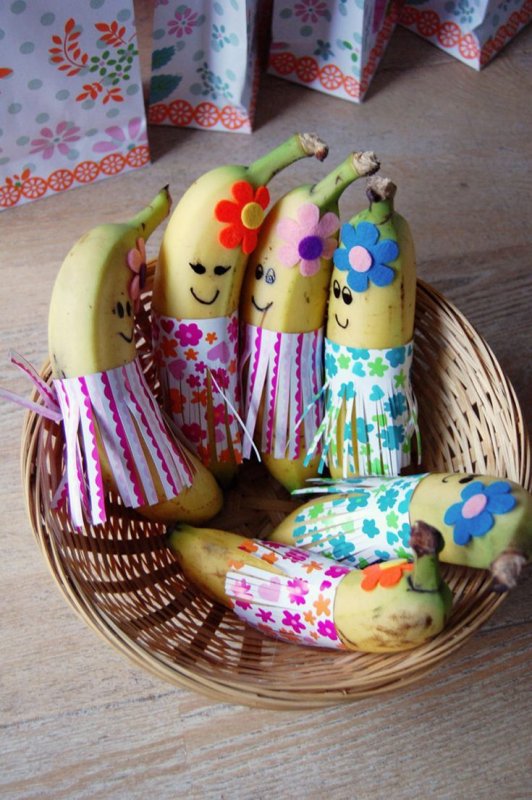 Миньоны из бананов