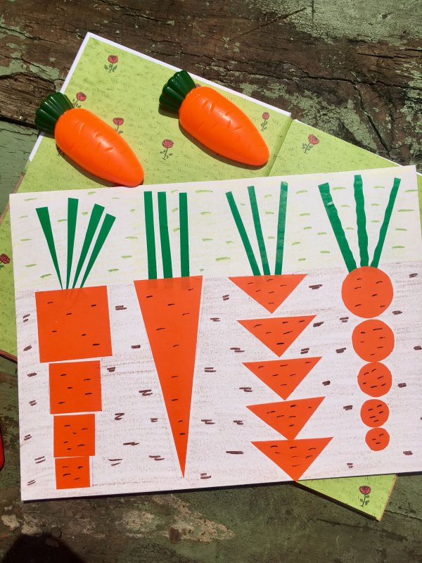 Гирлянда из бумаги морковки