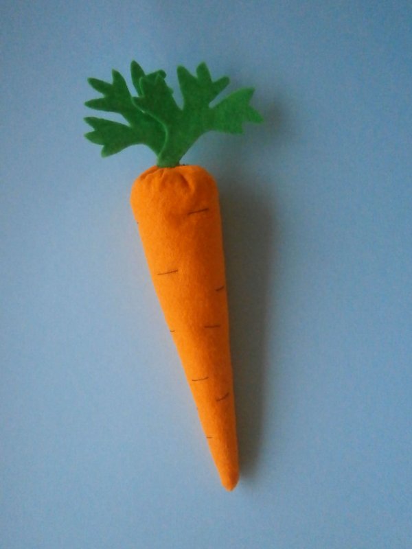 Морковка из шерсти