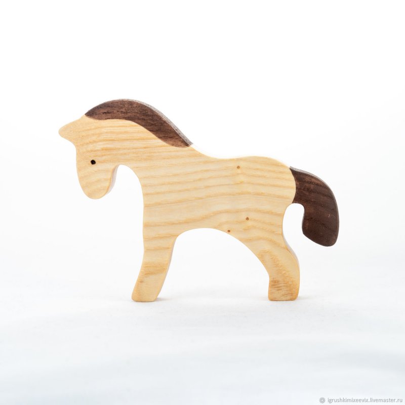 Конь-качалка деревянный