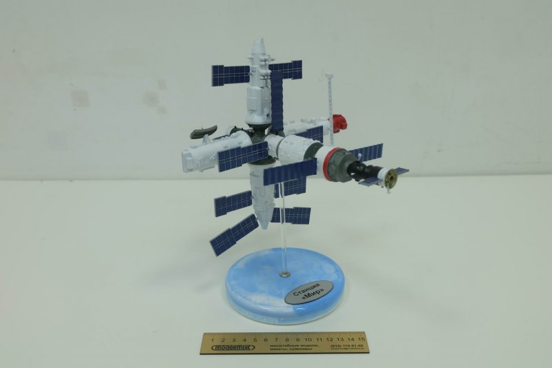 AXM paper Space Scale Modeling МКС