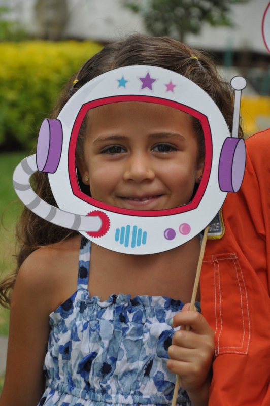 Космический шлем для ребенка