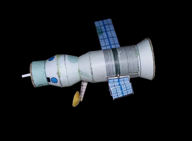Космический аппарат из бумаги