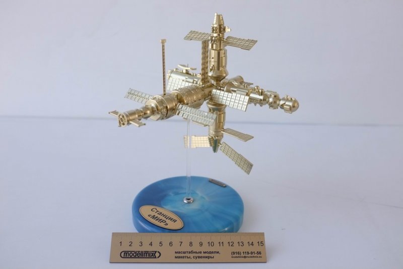 Модель орбитальной станции мир
