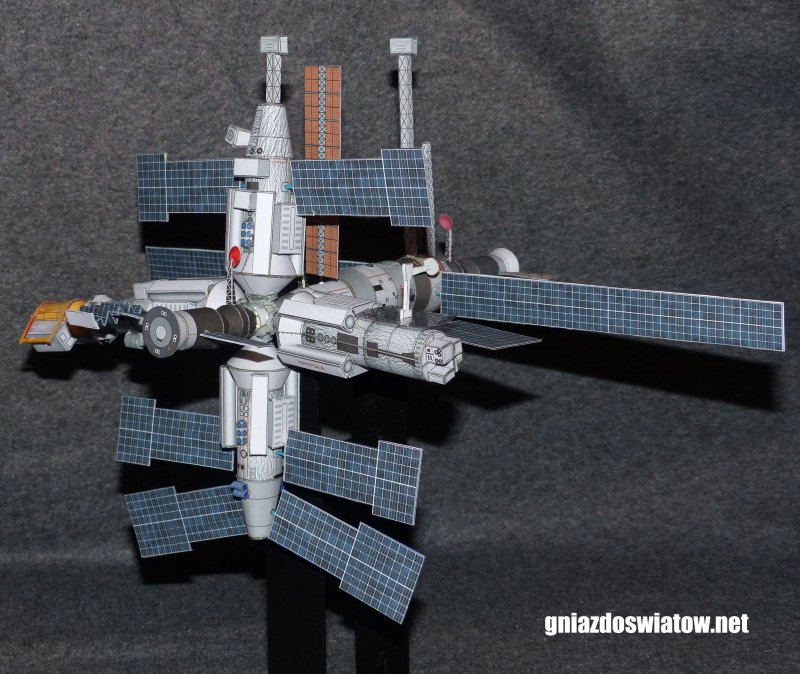 Soviet Space Station mir paper model 1:144