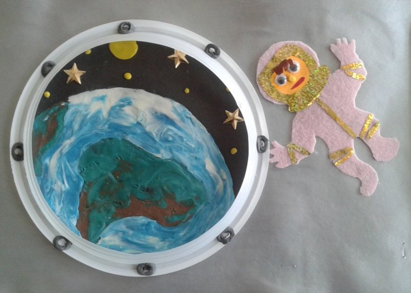 Конкурс ко Дню космонавтики в детском саду