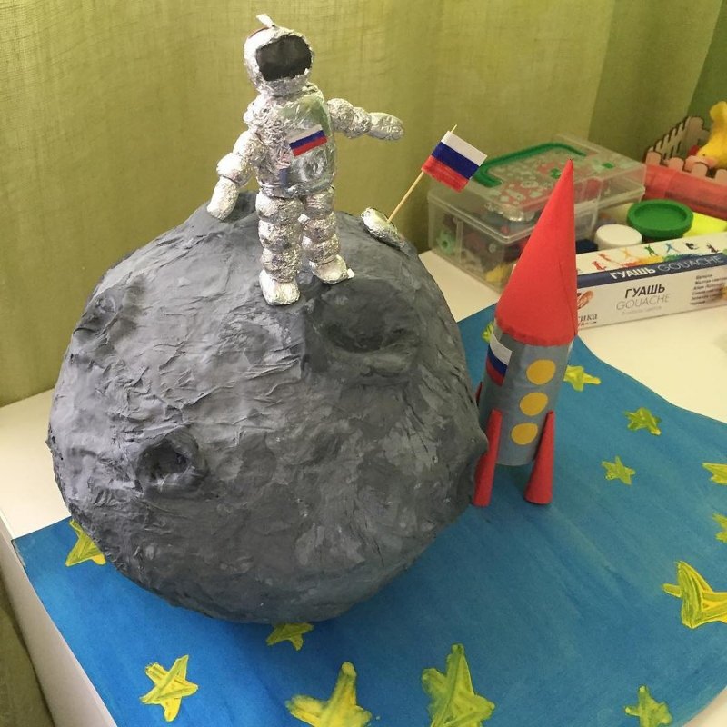 День космонавтики в детском саду