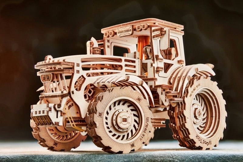 Сборная модель Wood Trick трактор