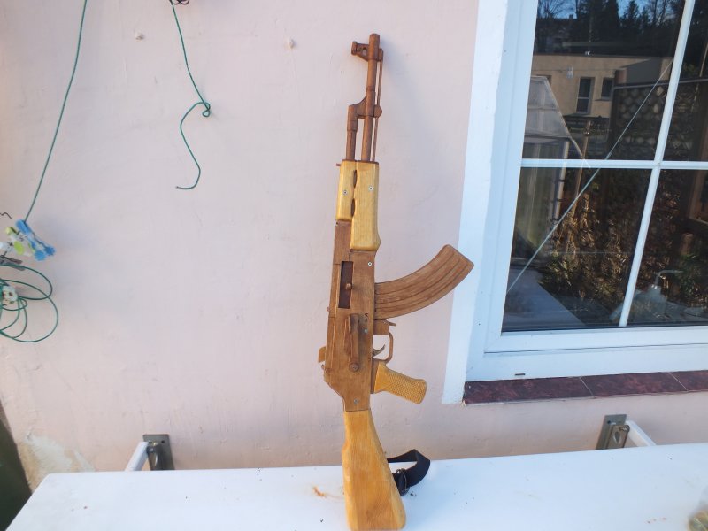 АК 47 деревянный резинкострел